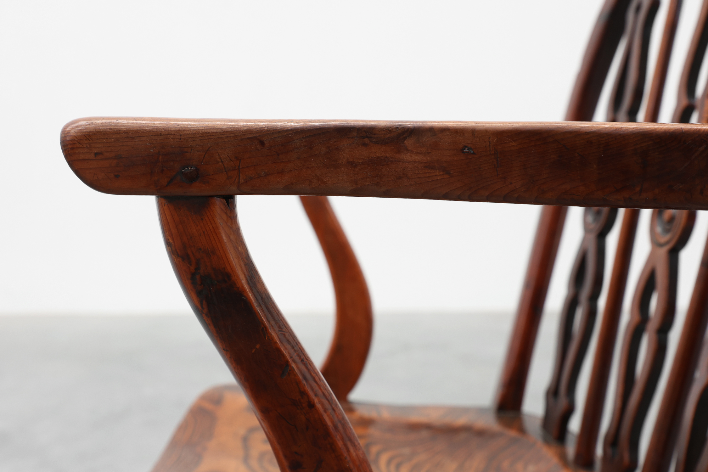 English Windsor armchair with oak seat and spindle back, 19th centurythumbnail